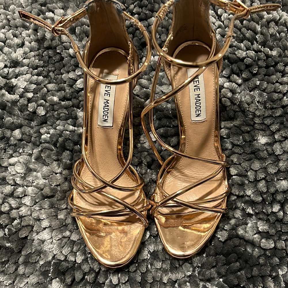 Steve Madden Rose Gold Metallic Heels
